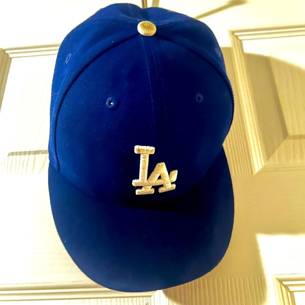 Los Angeles Dodgers New Era Fitted Hat 
Size 3/4